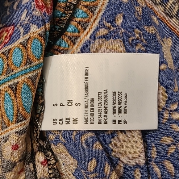 American Eagle Outfitters NWT Colorful Floral Blouse Adult S - Picture 6 of 7